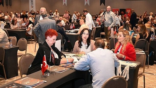 Kemer’de 450 Acenta Yetkilisi Bir Araya Geldi