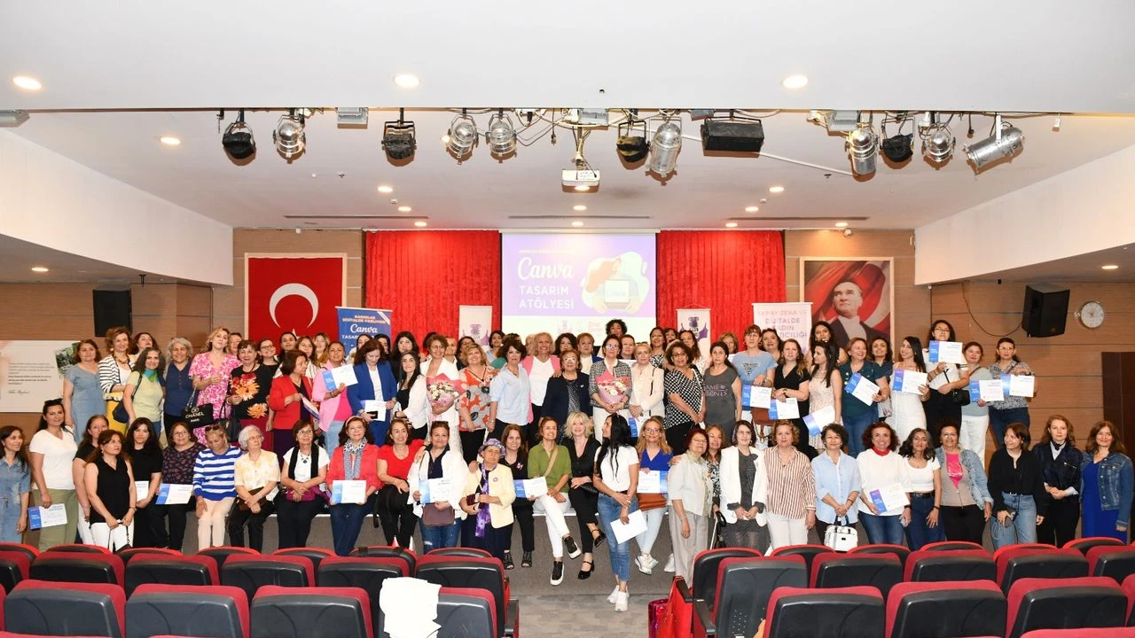 Kadınlar Dijitalde Parlıyor Projesiyle 159 Kadın Sertifika Sahibi Oldu