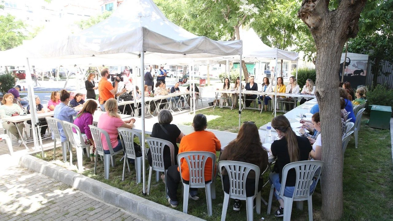 Karşıyaka’da “Kadın Gücü Mahallede” Projesi Başladı