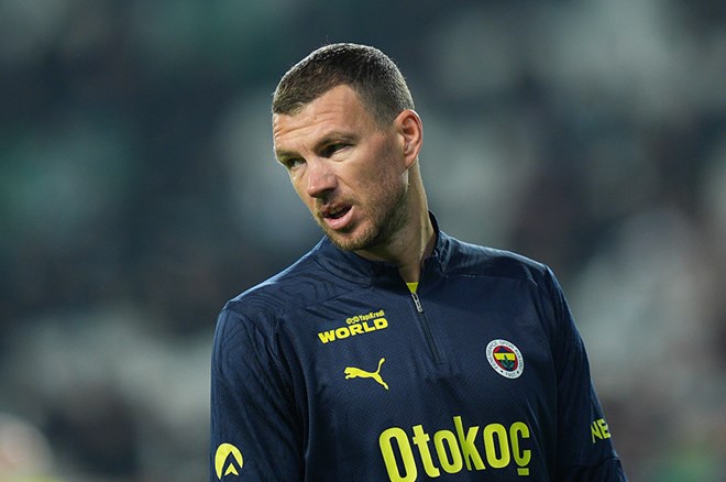 Fenerbahçe'nin yıldızı takımdan ayrıldığını açıkladı: Veda mesajını Türkçe bitirdi - 4. Foto