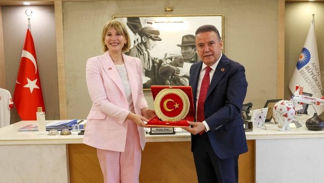 Başkan Muhittin Böcek ,Birleşik Krallık Türkiye Büyükelçisi Jill Morris ile Turizm Hakkında Görüşmelerde Bulundu