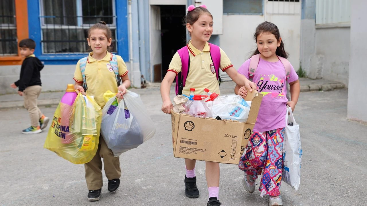Buca Belediyesi’nden Çocuklara İklim Değişikliği ve Sıfır Atık Eğitimi