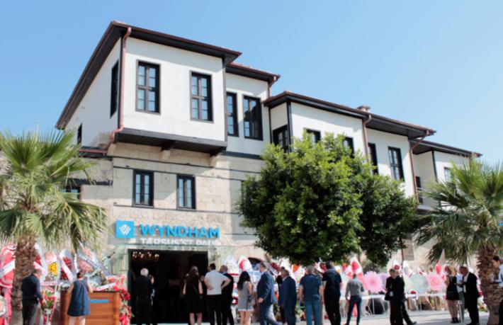 Tarsus’ta 17 tarihi konak, 5 yıldızlı otele dönüşerek Turizme Kazandırıldı