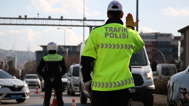 Yeni Yasayla Trafik Cezalarına Zam Geldi