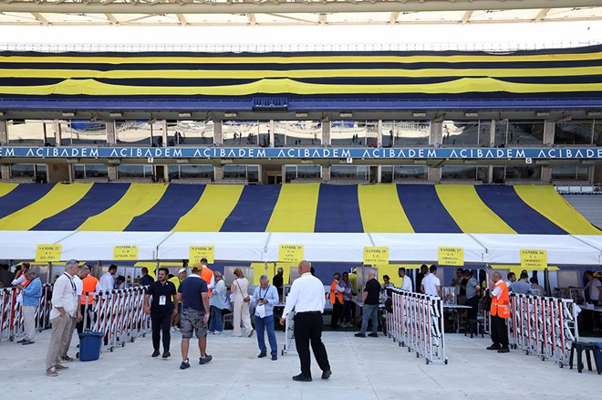 SON DAKİKA | Fenerbahçe, kulübe ulaşan imza sayısını açıkladı - 3. Foto