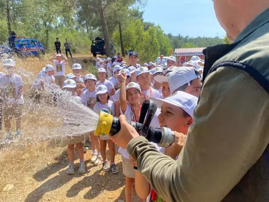 Bodrum’da Öğrencilere Yangınla Mücadele Eğitimi Verildi