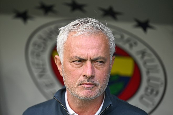 Mourinho’dan Sezon Sonu Açıklaması: “Genel Olarak Bizim İçin Bu Sezon Hayal Kırıklığı Oldu.”